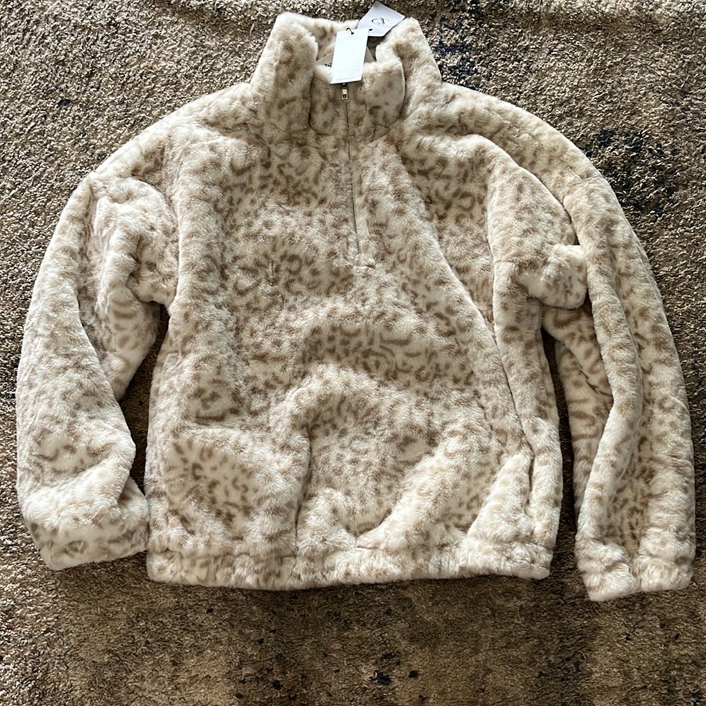 Brand New Super cute Cheetah Pullover